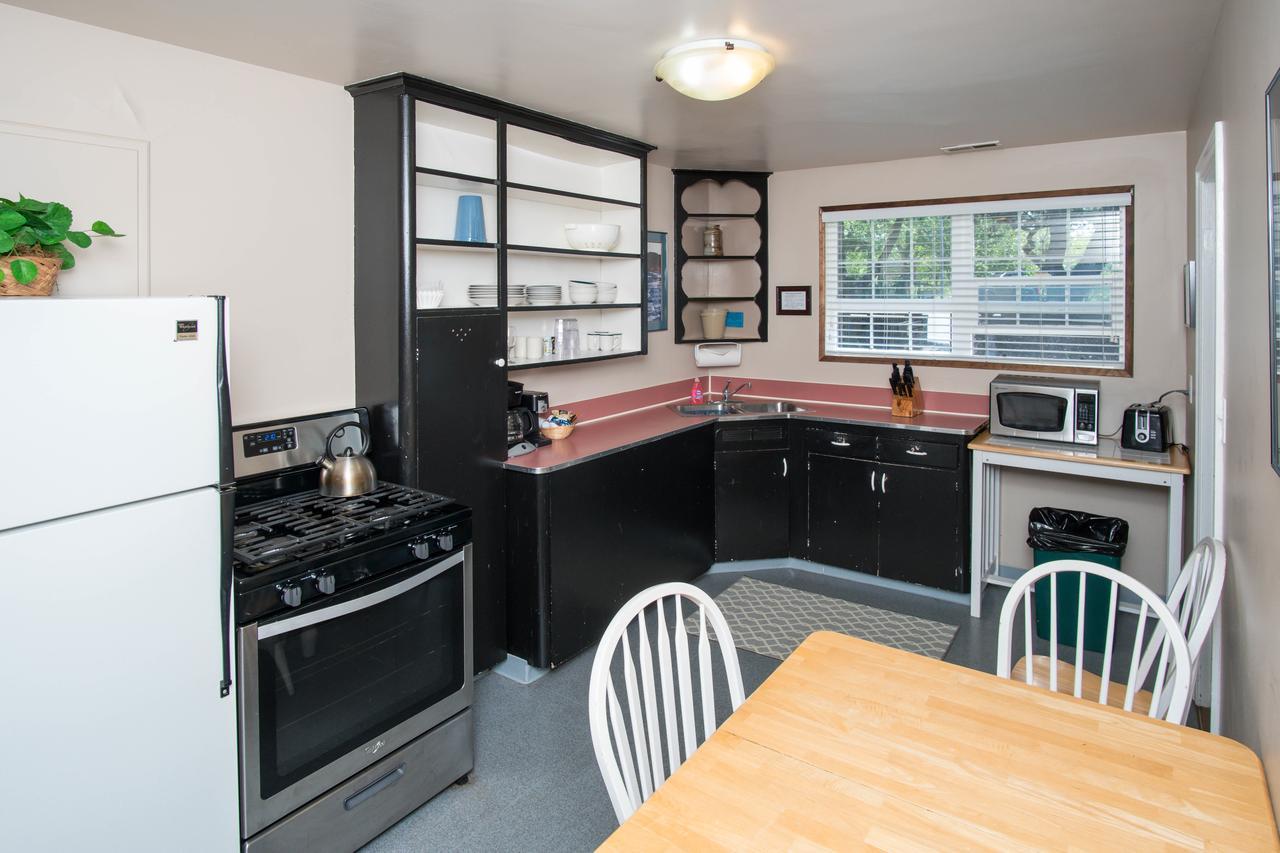 Ecola Creek Lodge Cannon Beach Bagian luar foto